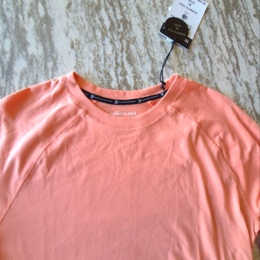 Kenneth Cole Men's TECH Long Slevve T-Shirt Size Medium NEW